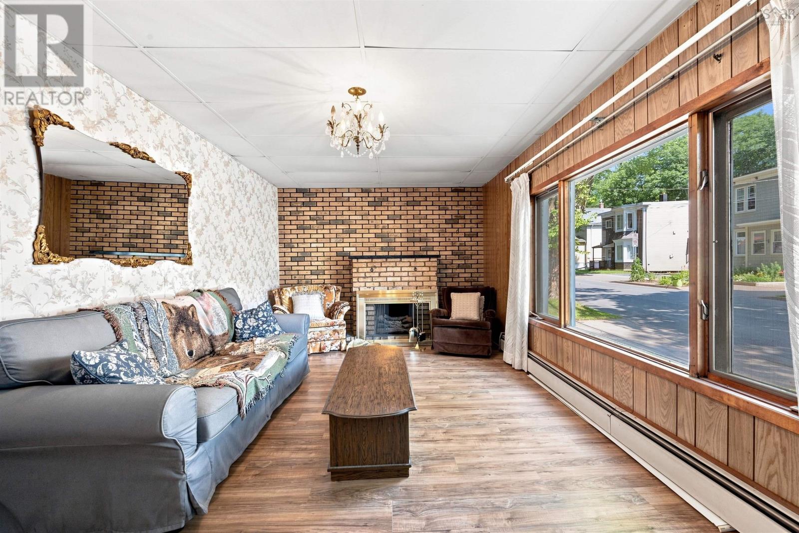 6355/6357 Cork Street Property Photo 5