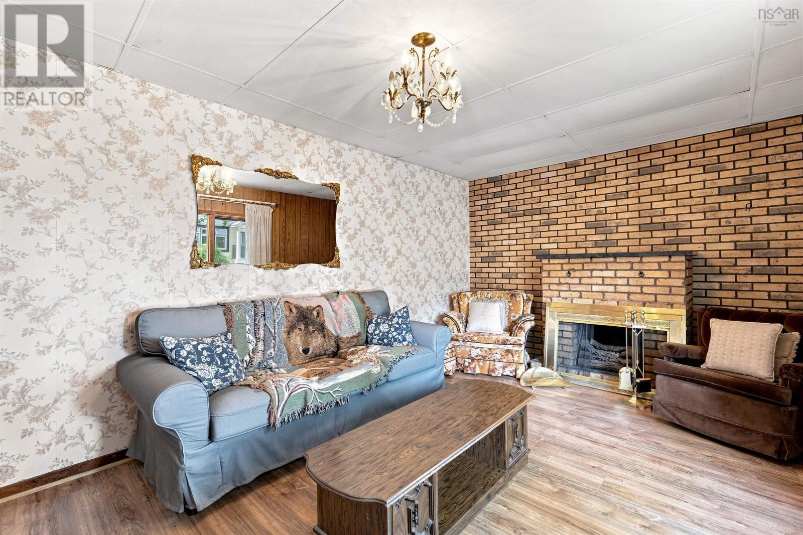 6355/6357 Cork Street Property Photo 6