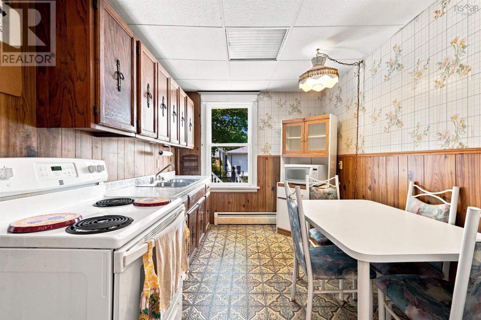 6355/6357 Cork Street Property Photo 18