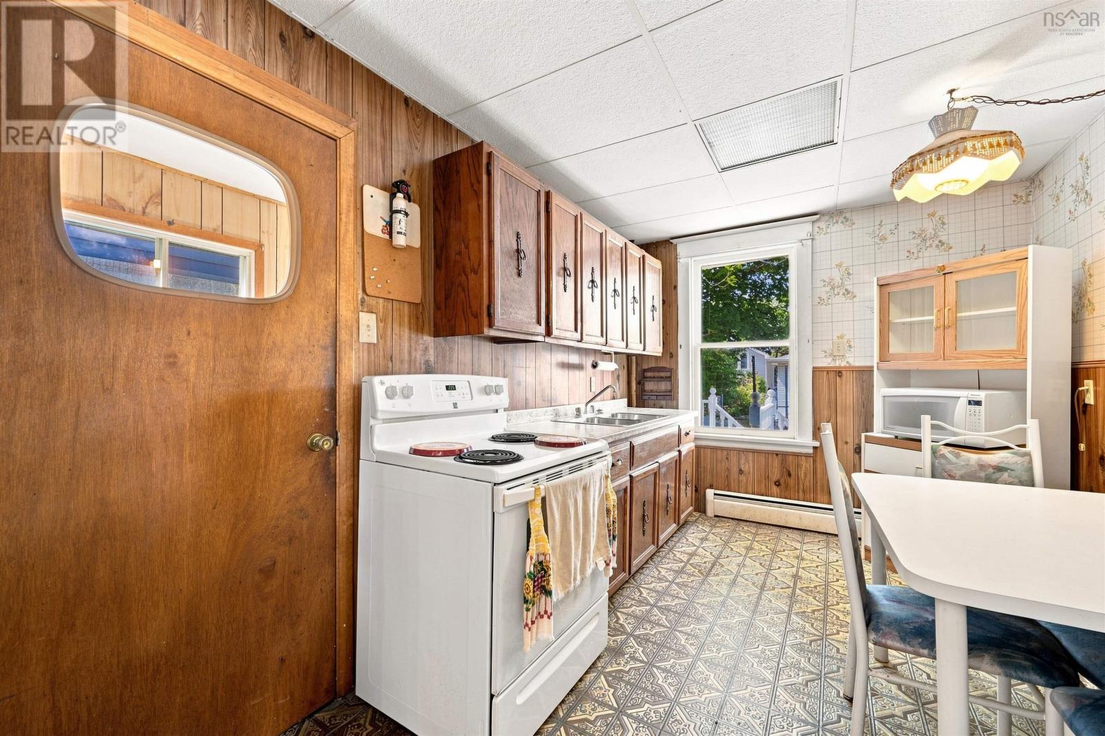 6355/6357 Cork Street Property Photo 19