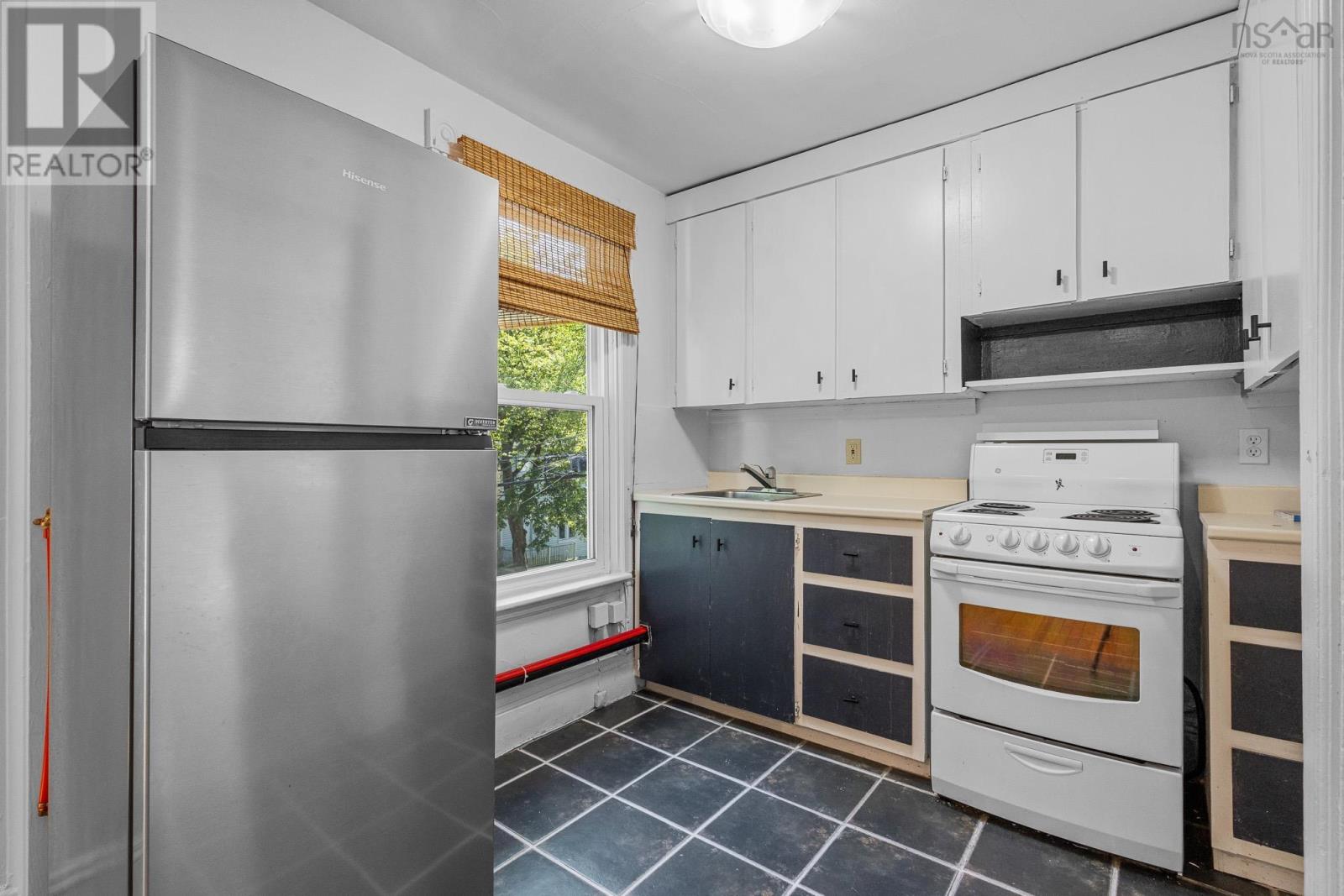 6147 Pepperell Street Property Photo 6