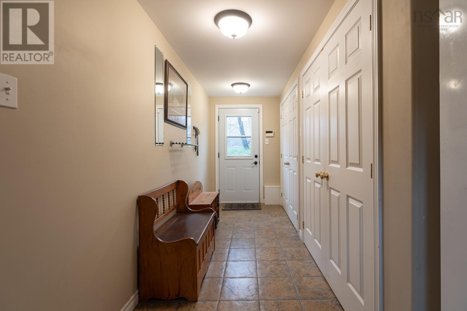 10 Sylvania Terrace Property Photo 4