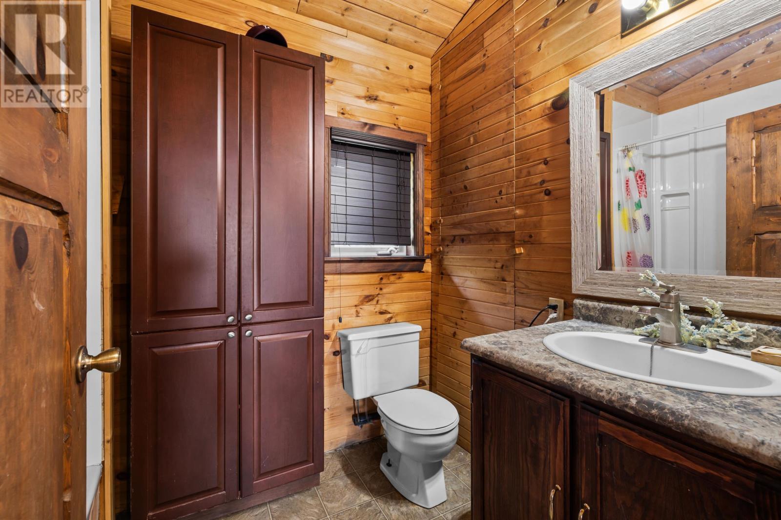 2958 East Point Property Photo 14
