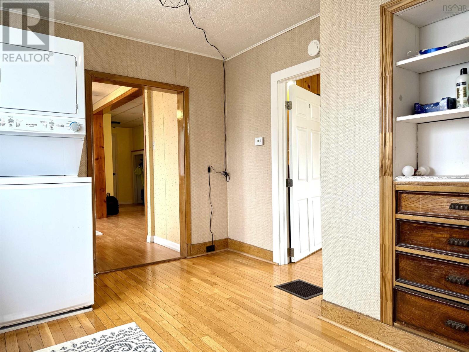 43 Queen Street Property Photo 37