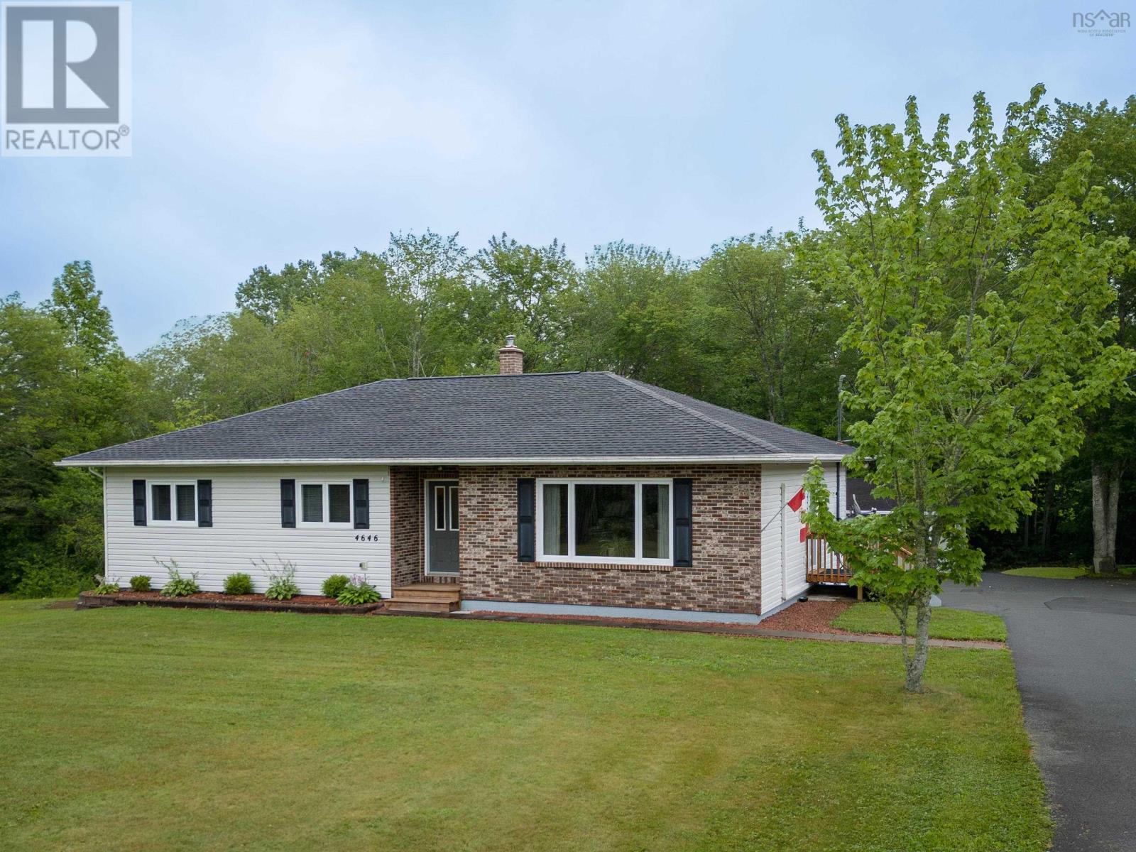 4646 Highway 14 Property Photo 3