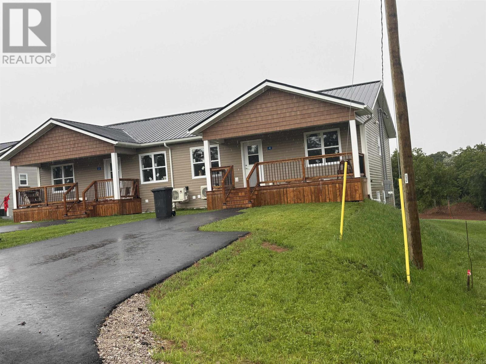 2 Gussey #2,4,6,8 Property Photo 1