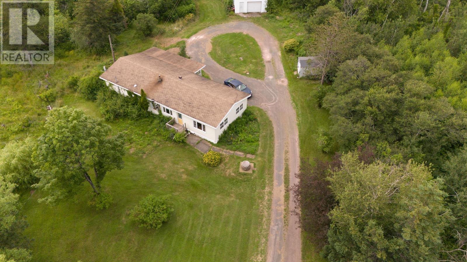 4467 Shore Road Property Photo 2