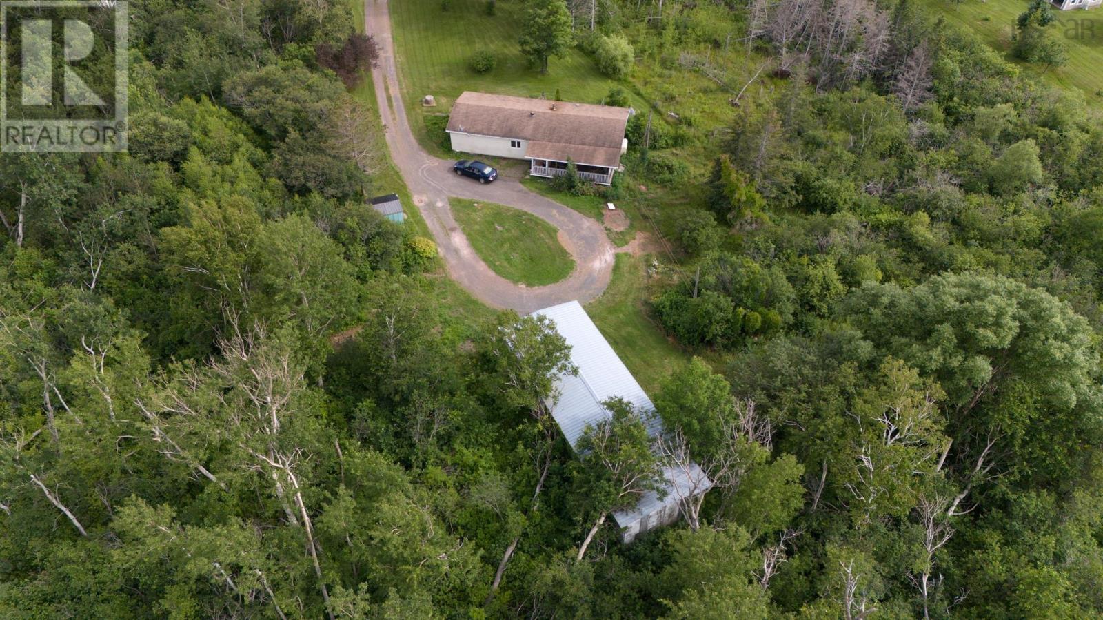 4467 Shore Road Property Photo 7