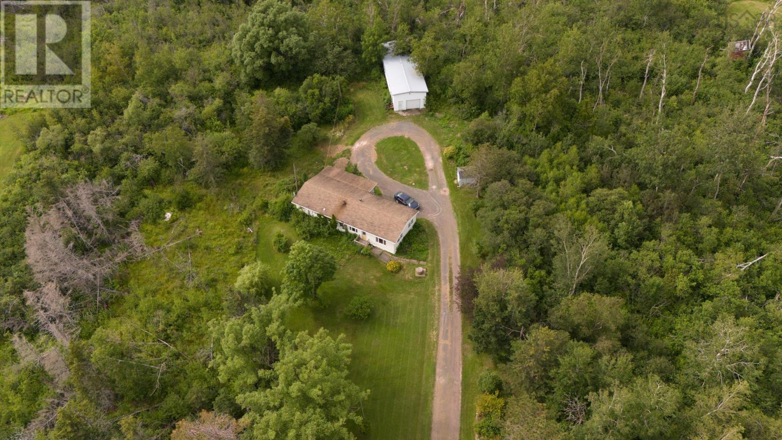 4467 Shore Road Property Photo 8