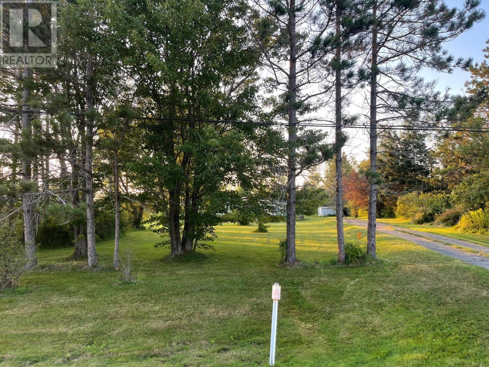 4467 Shore Road Property Photo 11