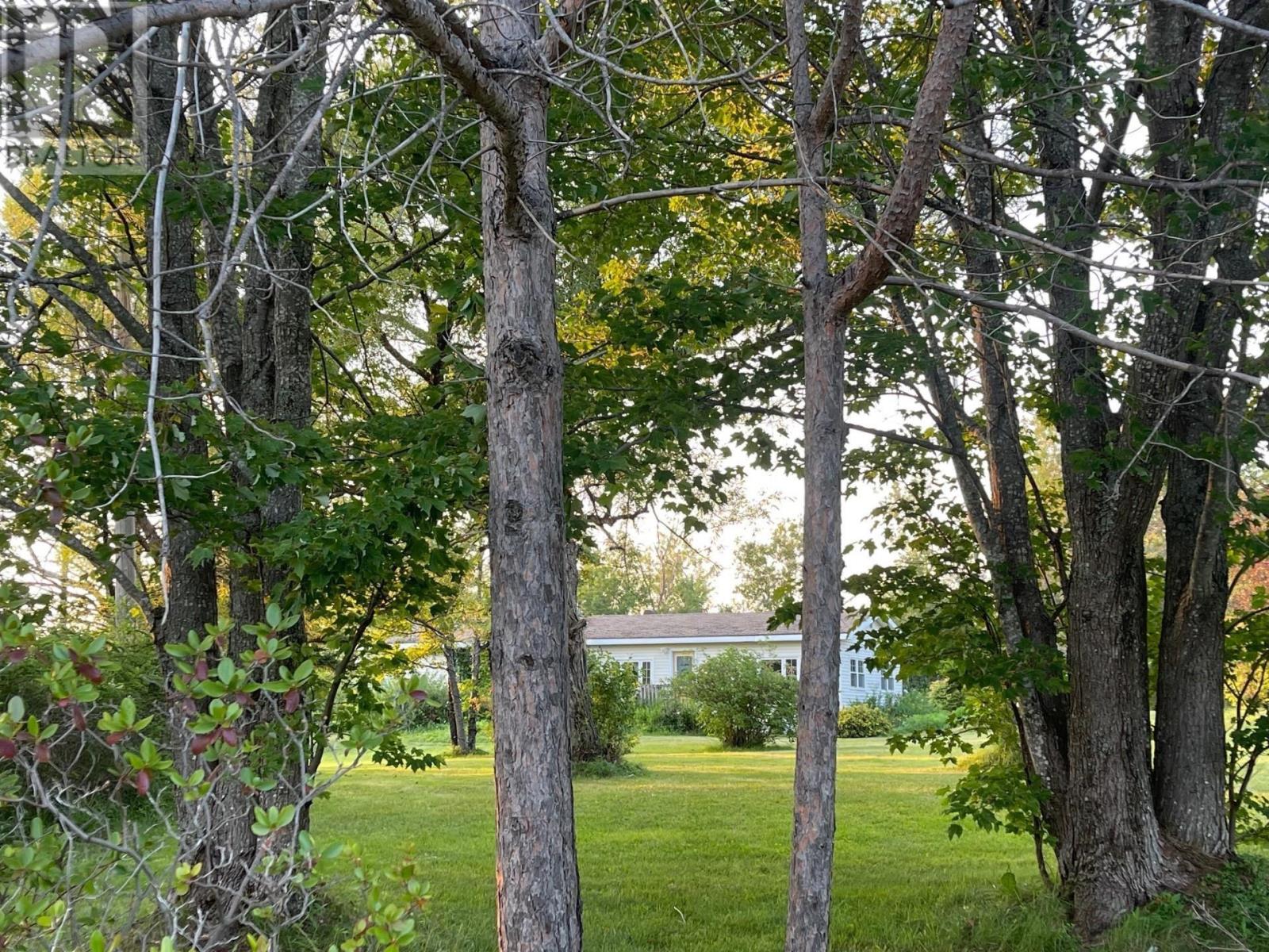 4467 Shore Road Property Photo 18