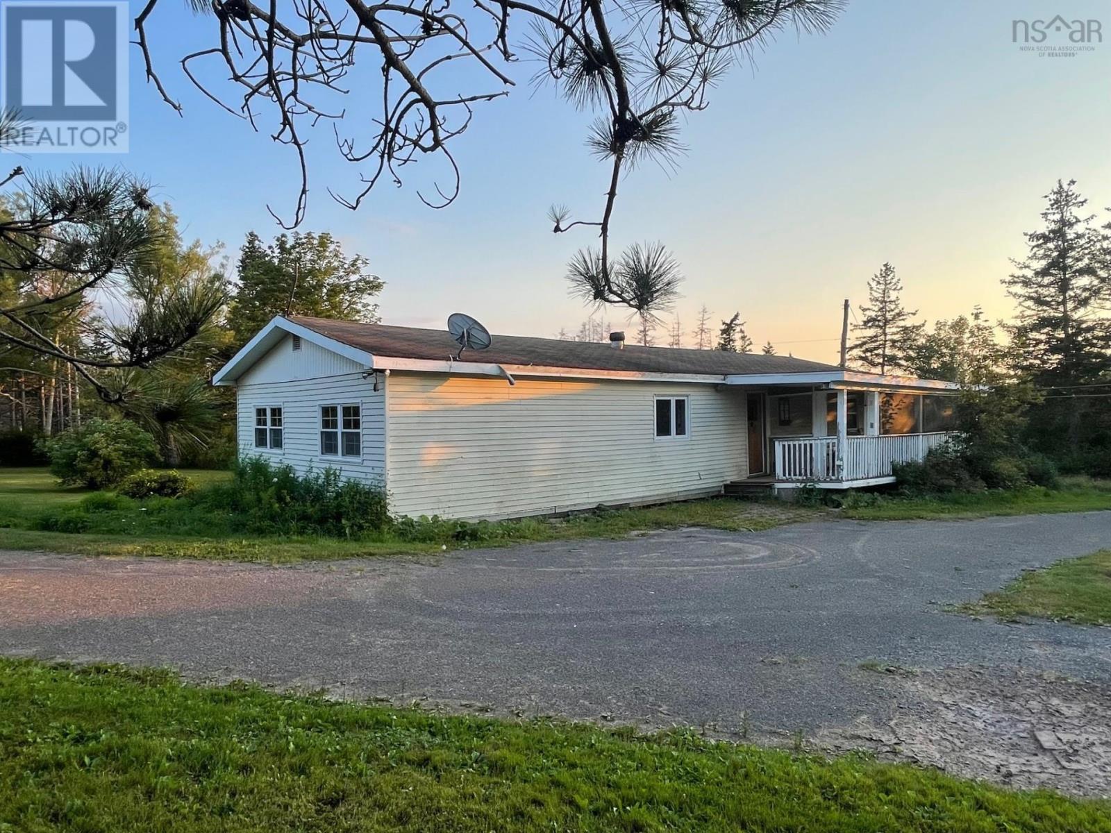 4467 Shore Road Property Photo 24
