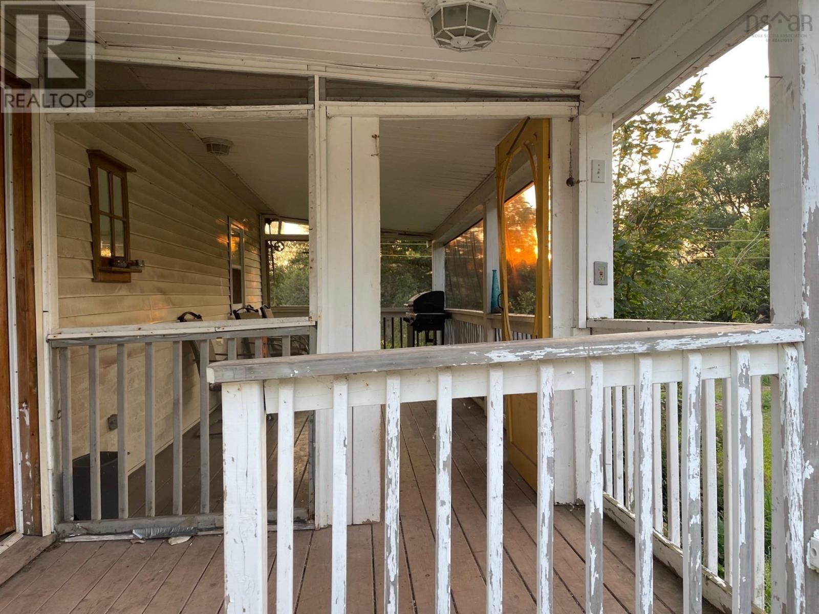 4467 Shore Road Property Photo 25