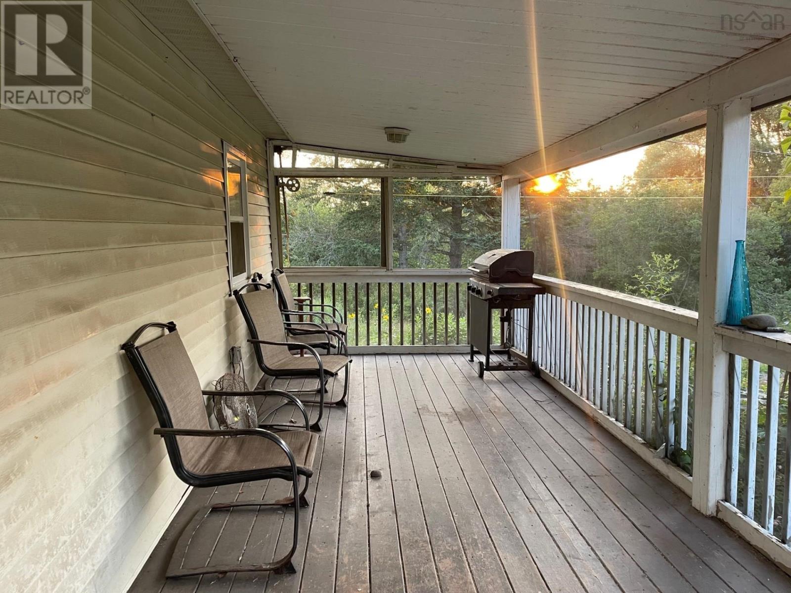 4467 Shore Road Property Photo 26