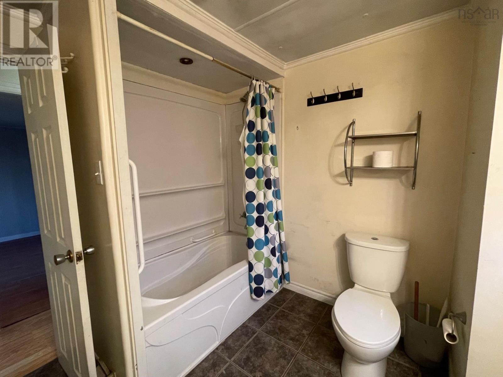 4467 Shore Road Property Photo 40