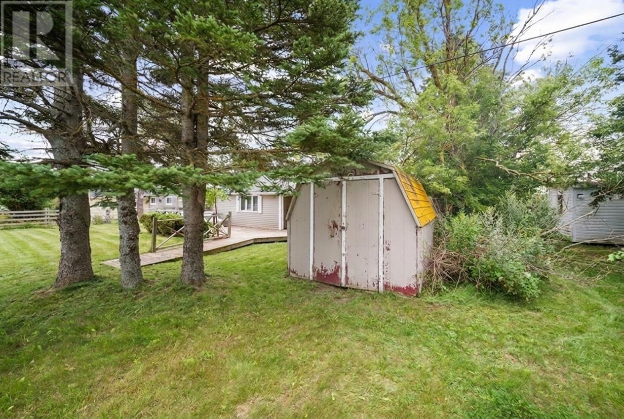 30 Margaret Lane Property Photo 36
