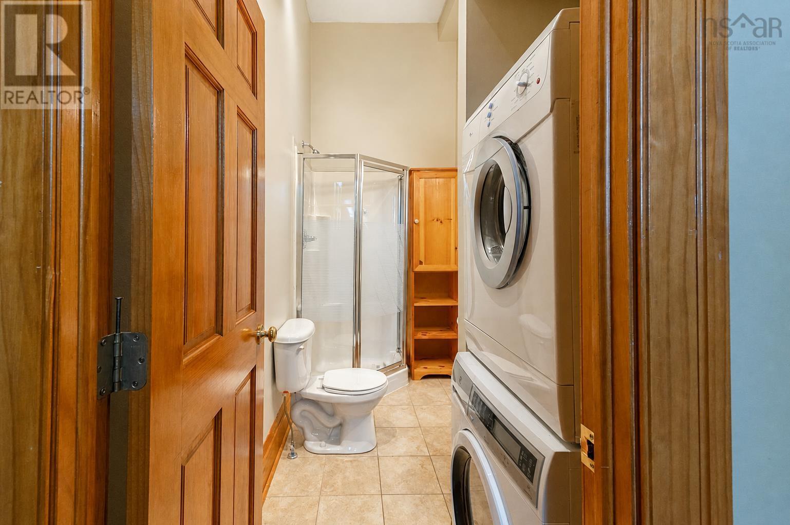 101 5355 Russell Property Photo 18