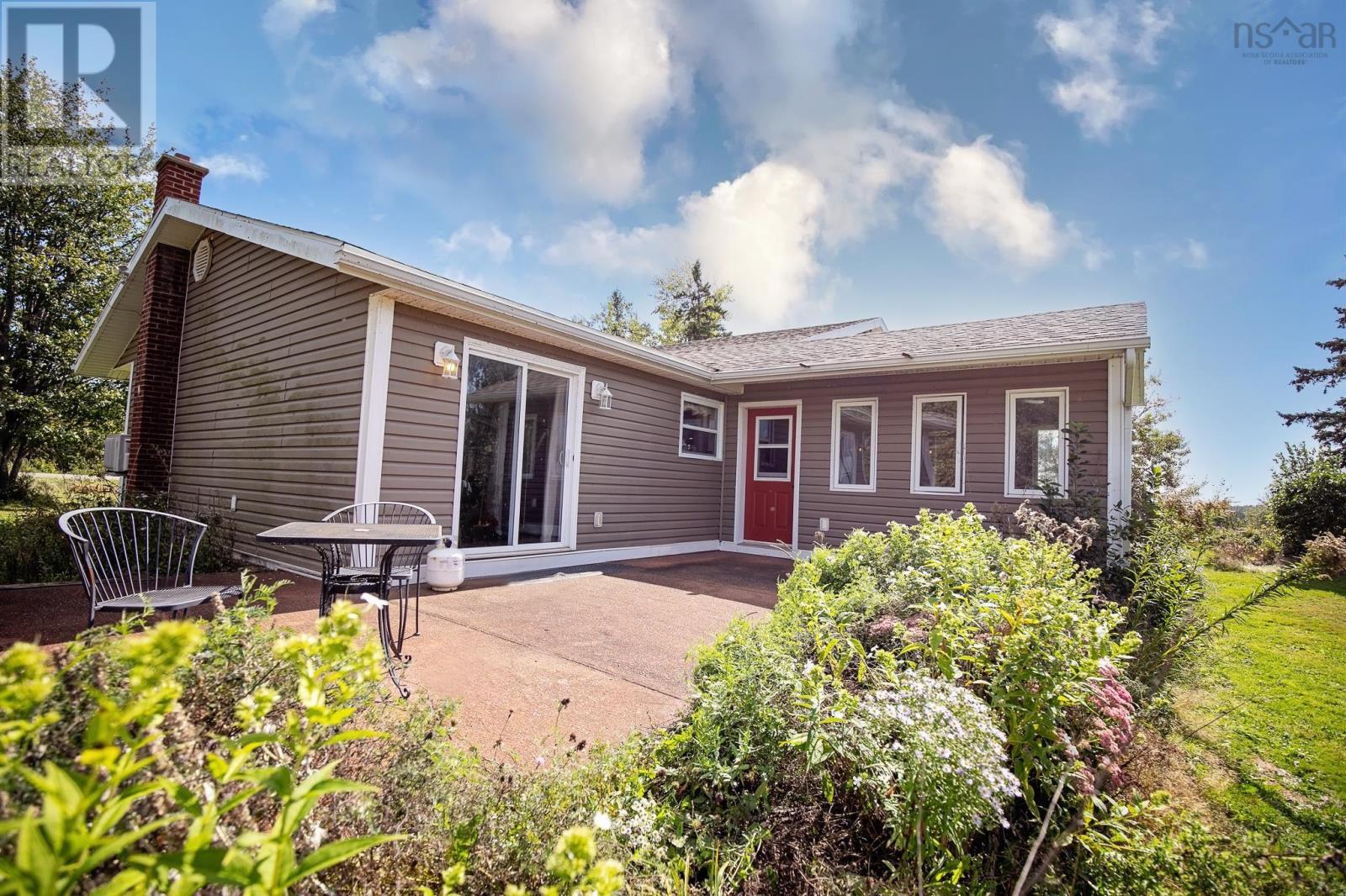 1127 Ferry Road Property Photo 8
