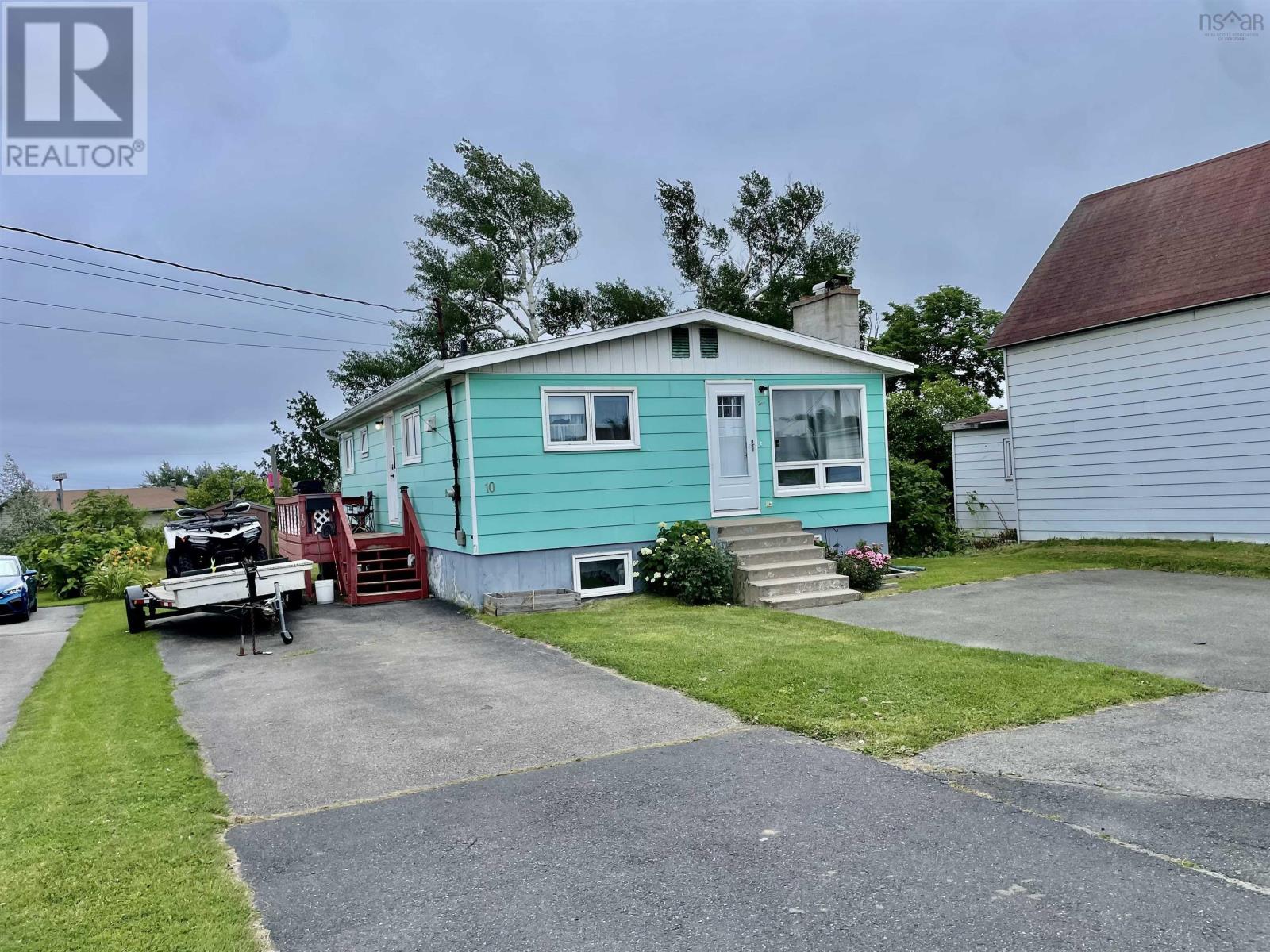 10 Brodie Avenue Property Photo 2