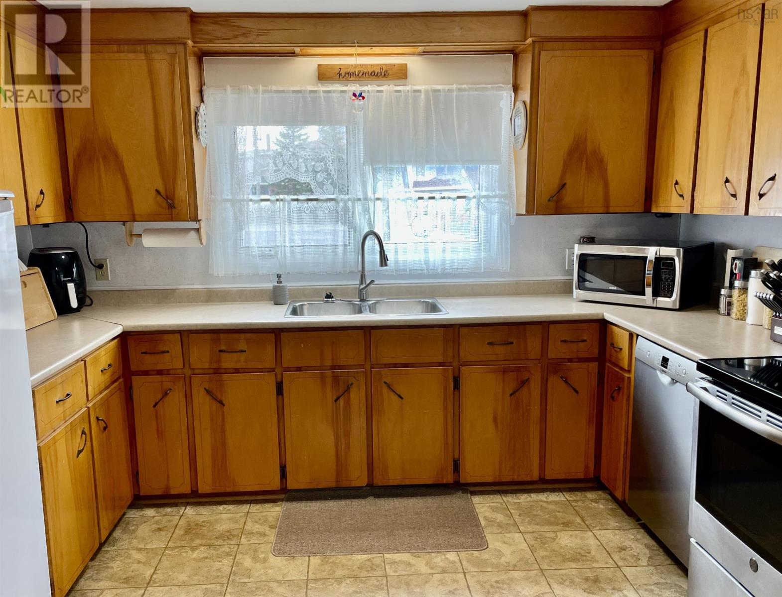 10 Brodie Avenue Property Photo 10