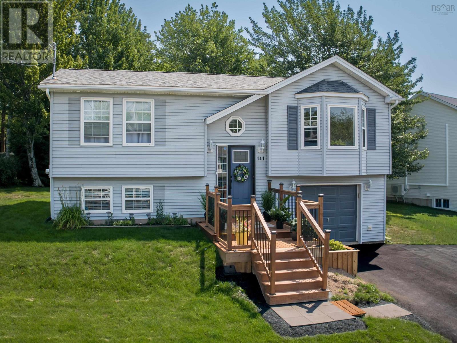 141 Hemlock Drive Property Photo 1
