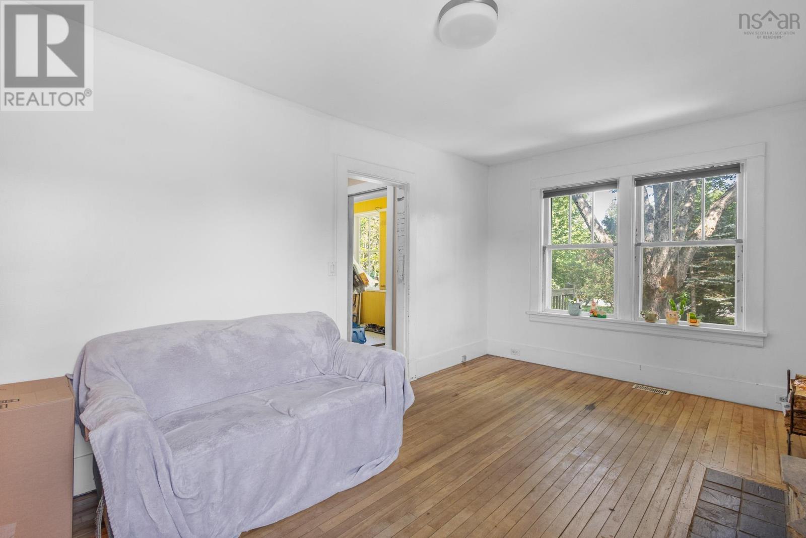 456 Windsor Junction Road Property Photo 4