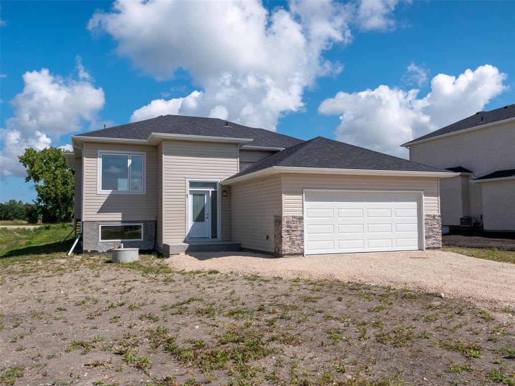 1 Silverbridge Drive Property Photo 1
