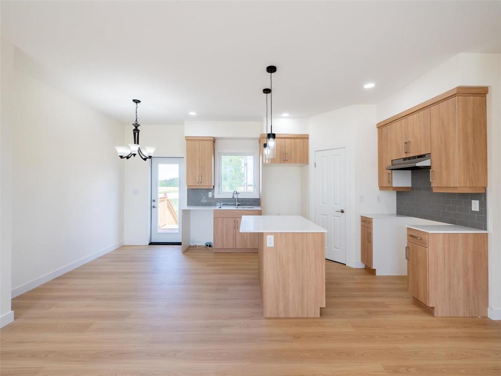 1 Silverbridge Drive Property Photo 13