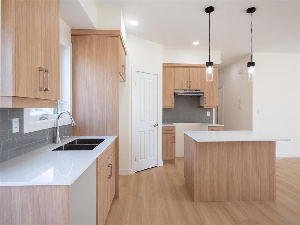 1 Silverbridge Drive Property Photo 15
