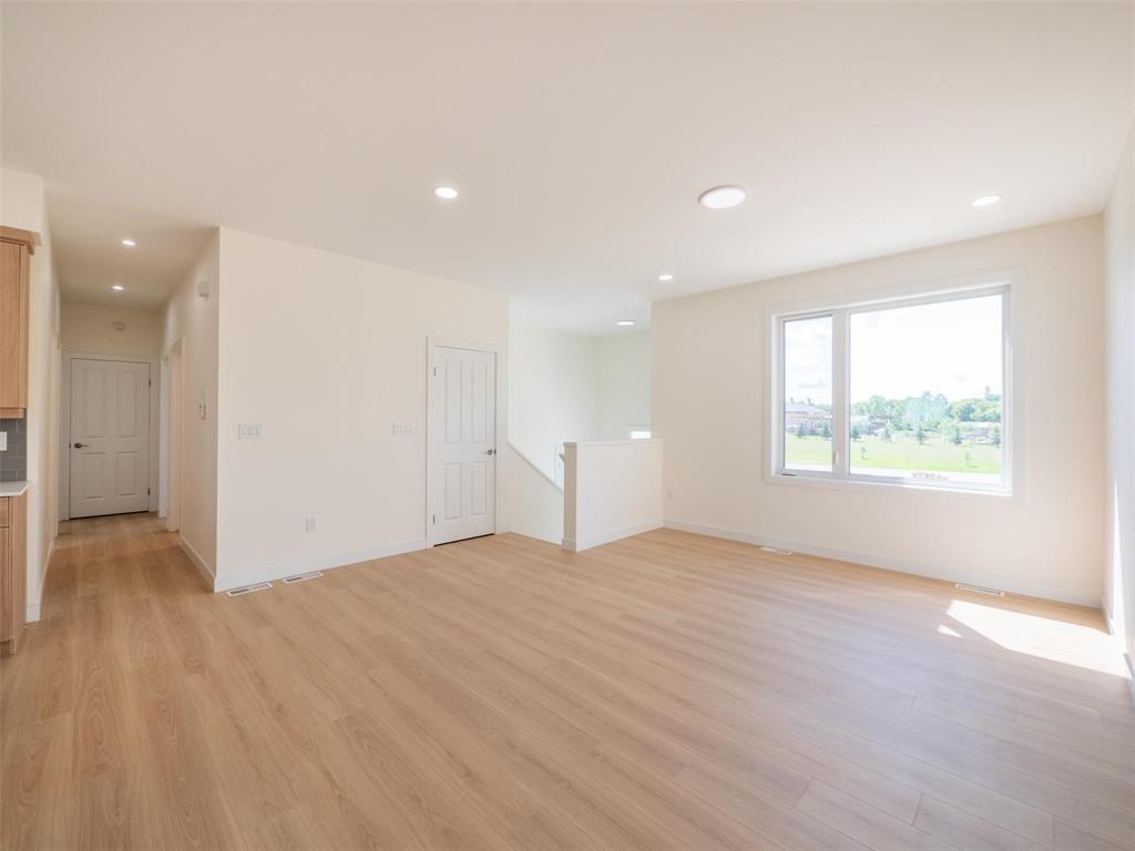 1 Silverbridge Drive Property Photo 18