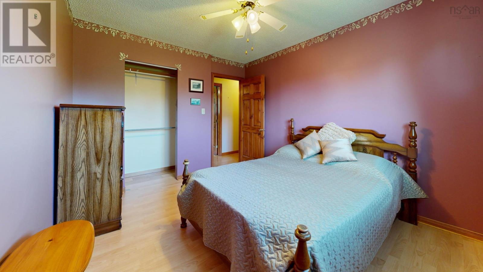 56 North Side Road Property Photo 15