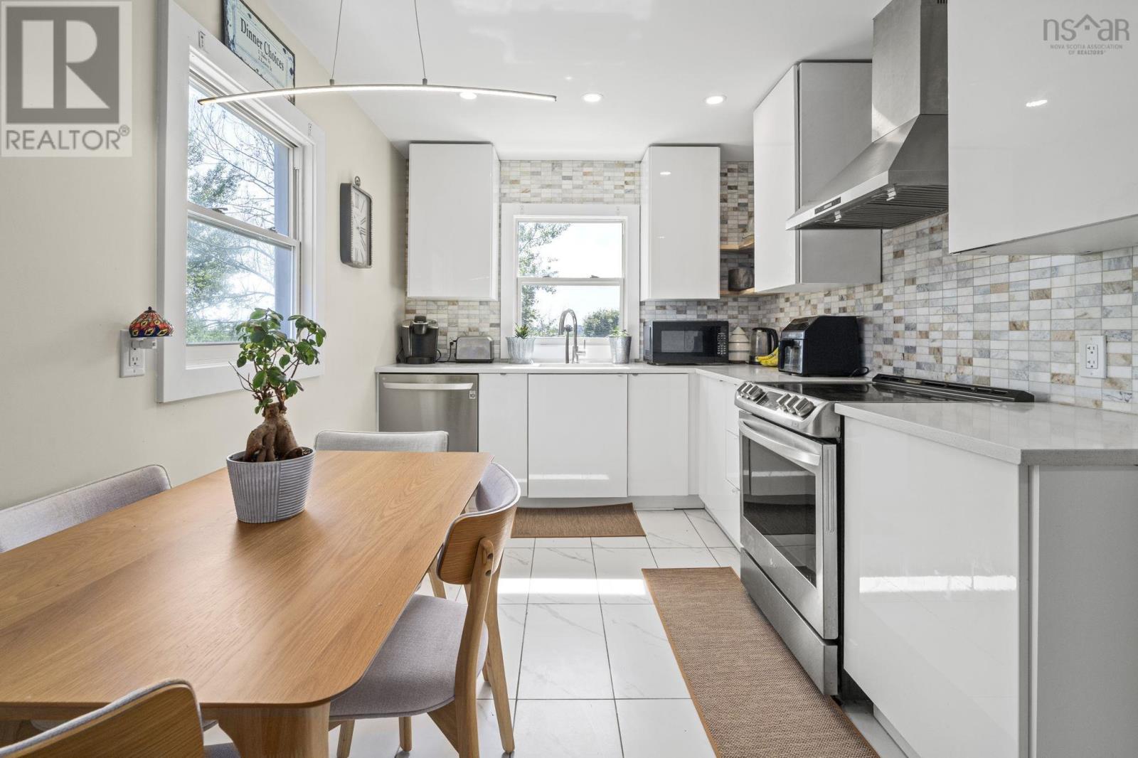 2 Hilltop Terrace Property Photo 13