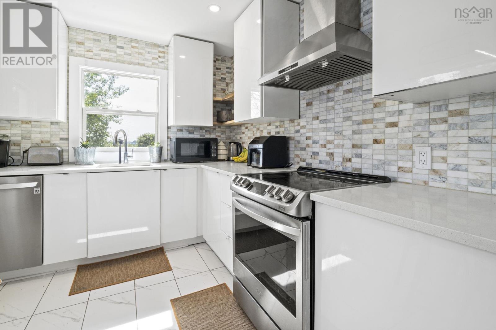 2 Hilltop Terrace Property Photo 14