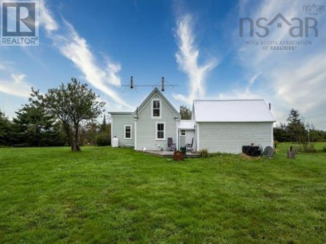 171 Round Bay Ferry Road Property Photo 6
