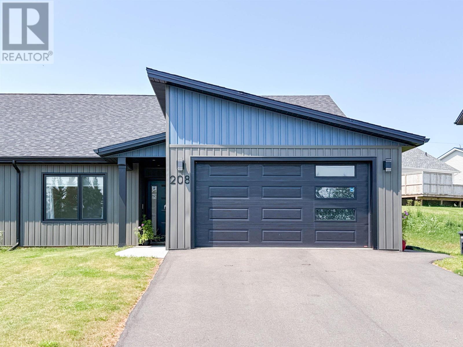 208 Stanmol Drive Property Photo 1