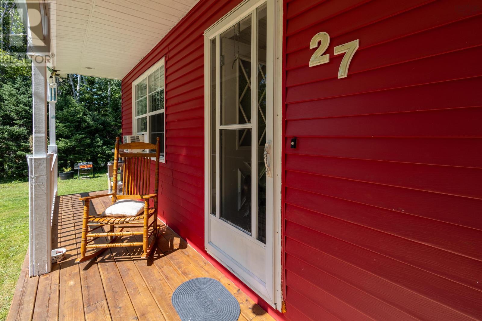 27 Greenridge Drive Property Photo 2