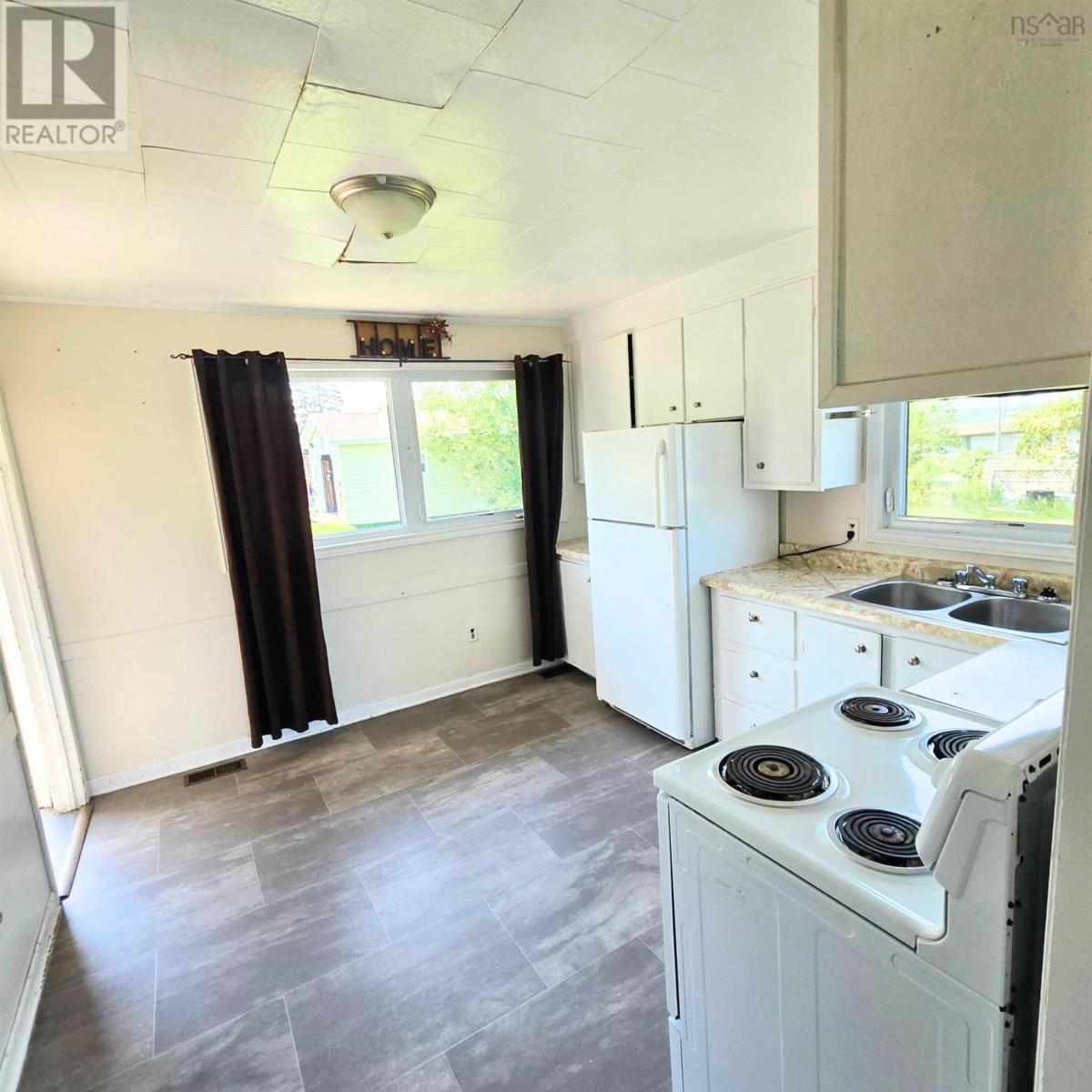 7 Cartwright Street Property Photo 6