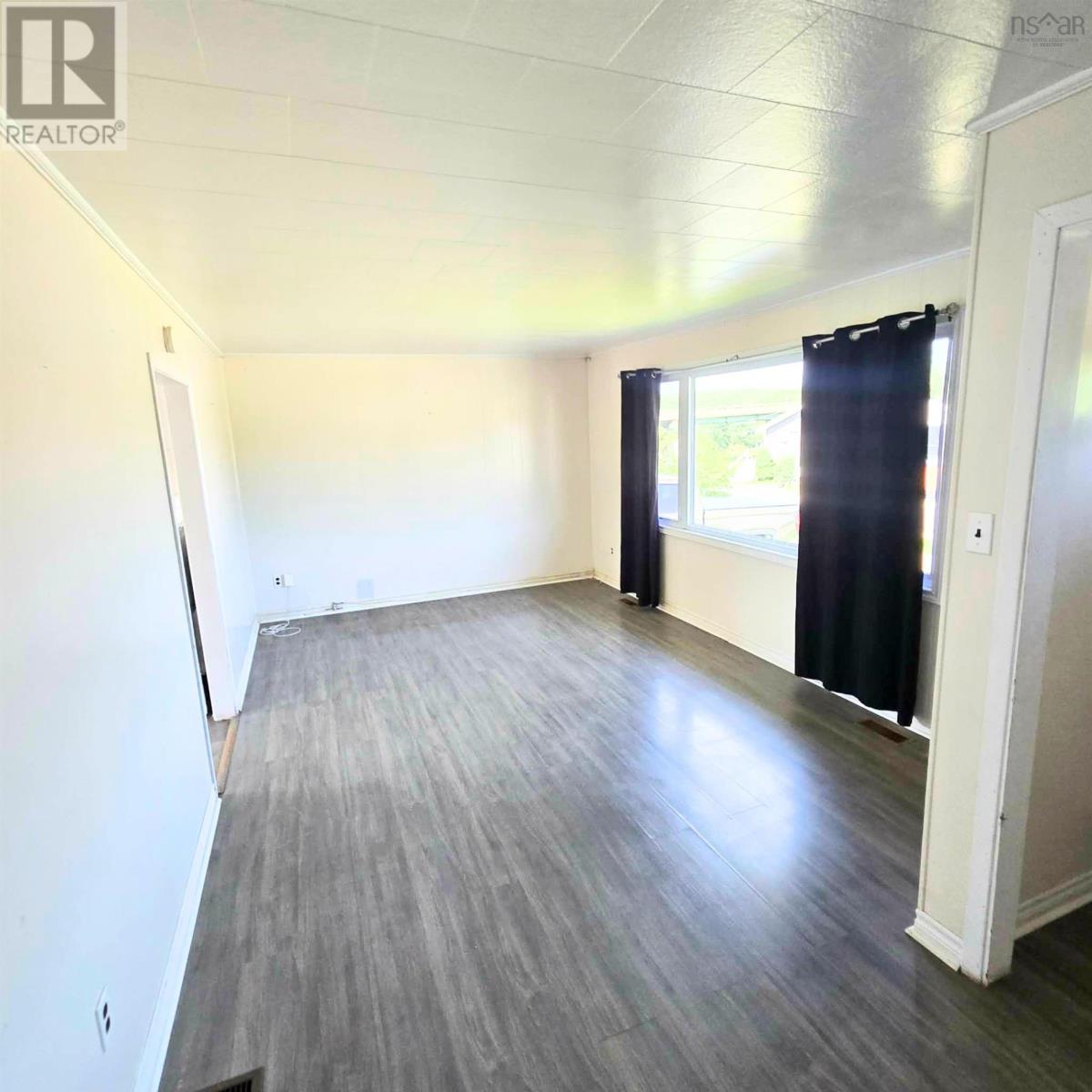 7 Cartwright Street Property Photo 8