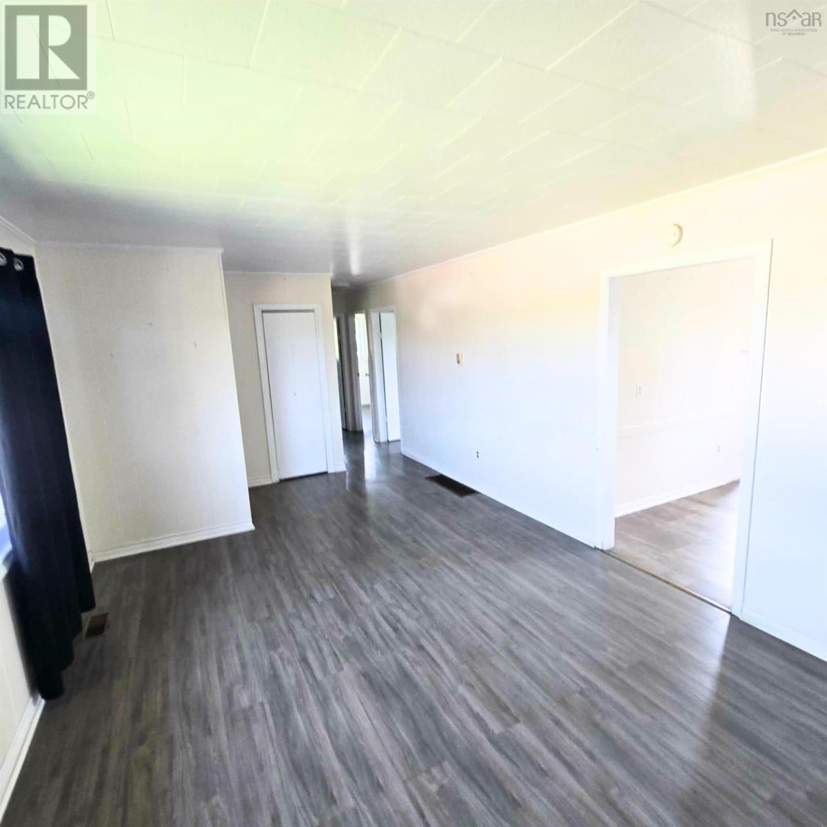 7 Cartwright Street Property Photo 9