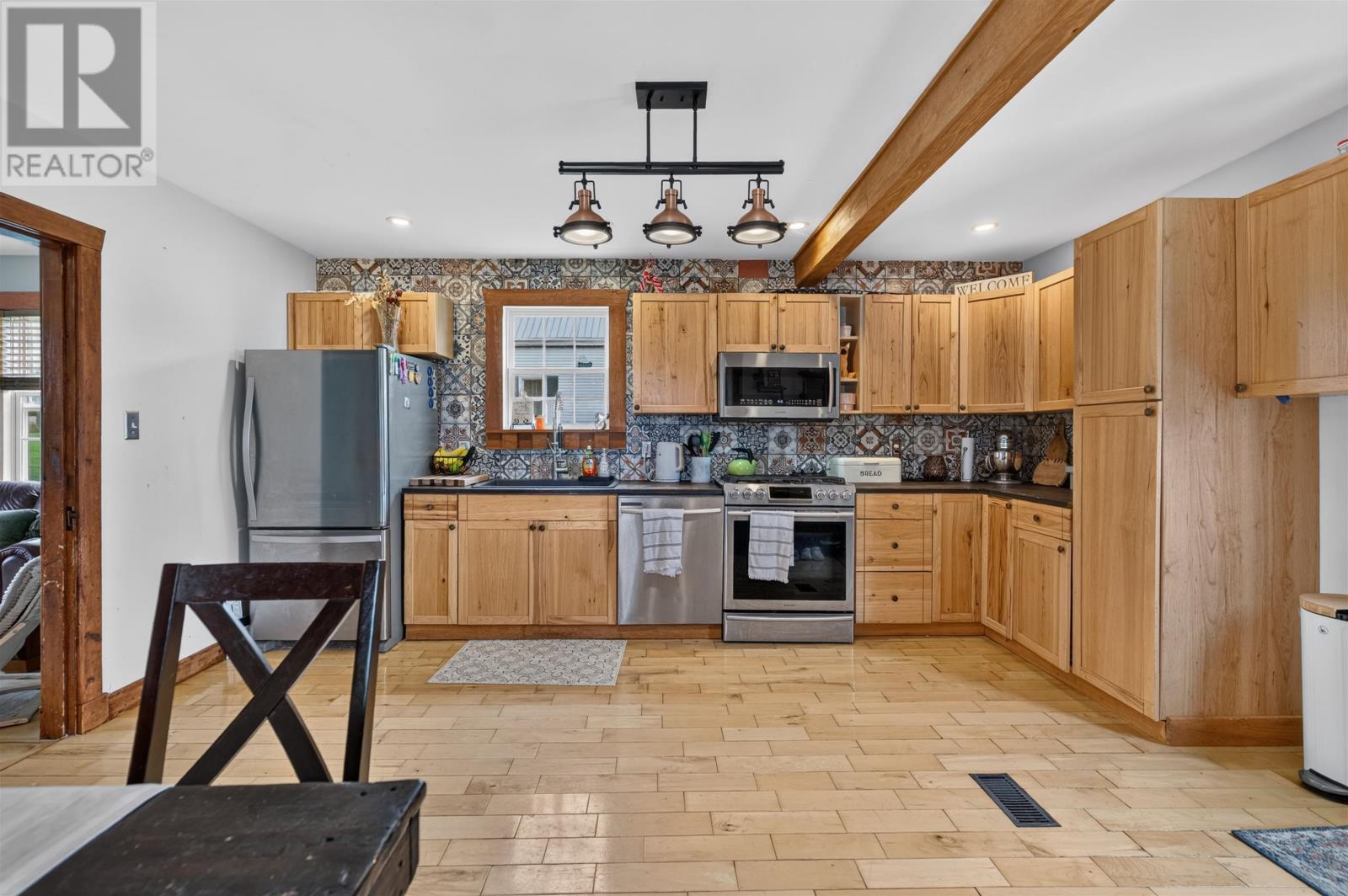 2065 Cape Bear Road Property Photo 10