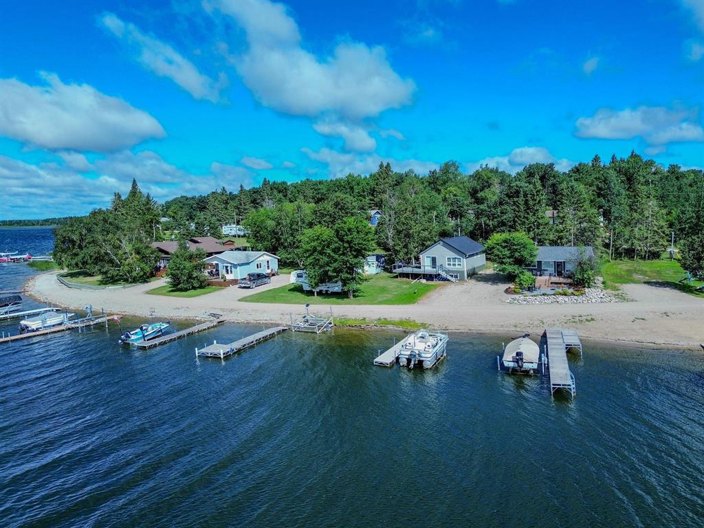 4 L Eagle Point Resort Drive Property Photo 2