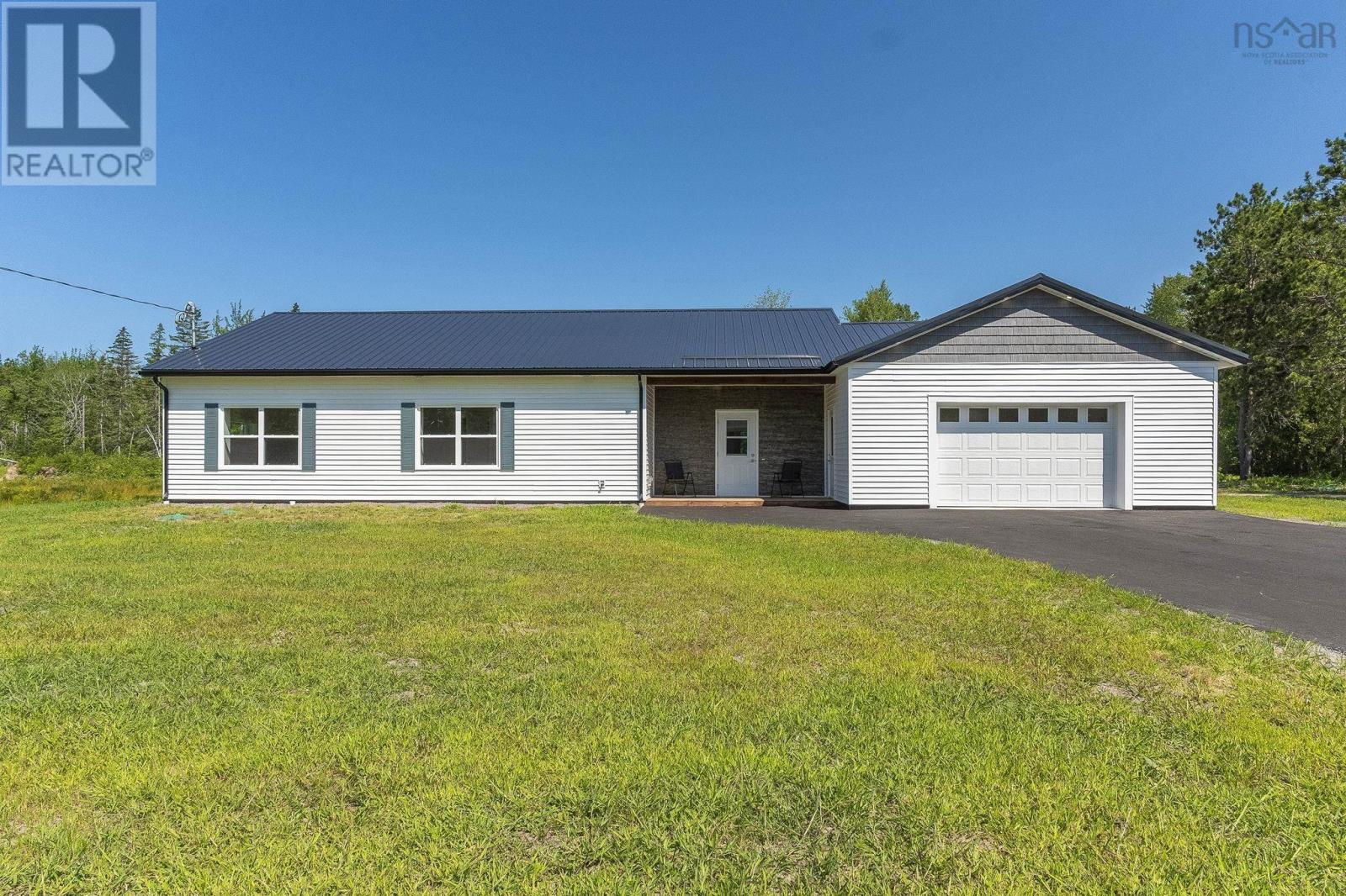 233 Hall Road Property Photo 1