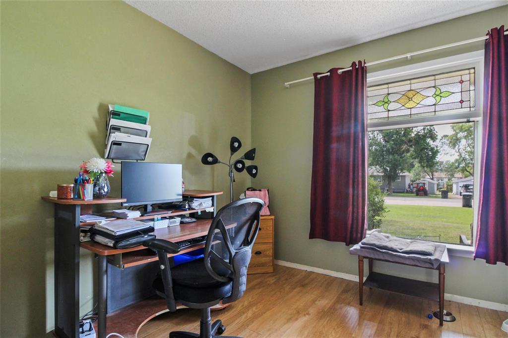 61 First Street N Property Photo 11