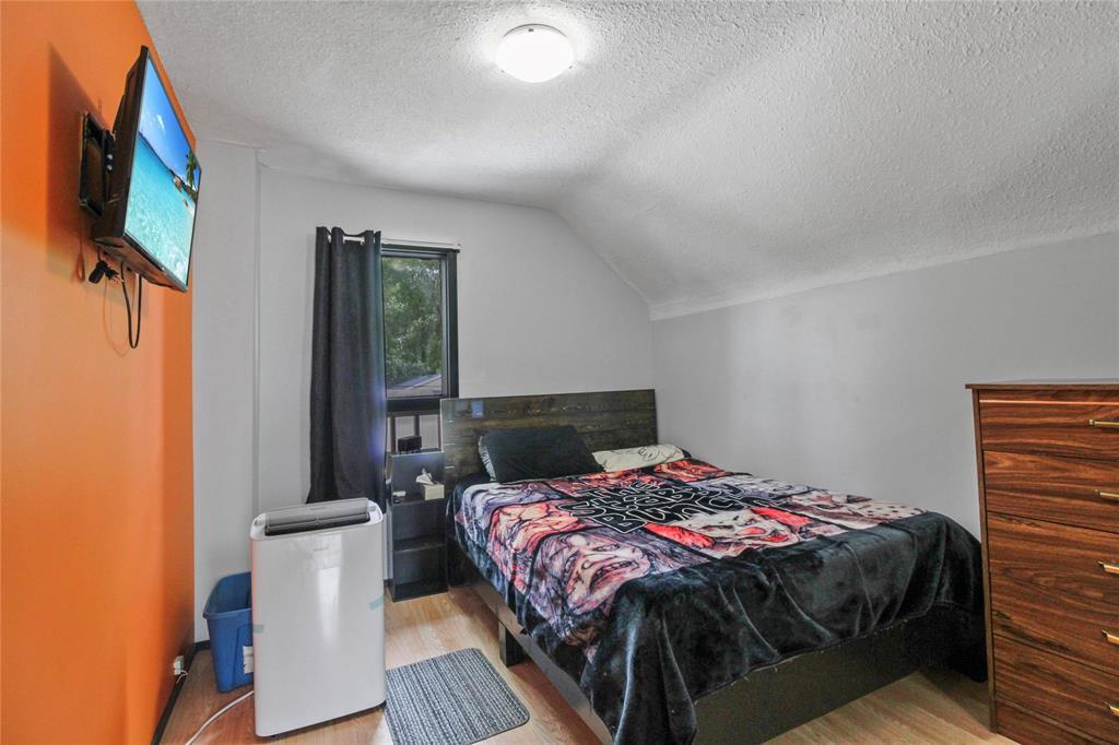61 First Street N Property Photo 17