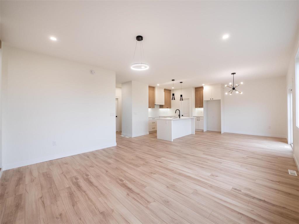 46 Harvest Crescent Property Photo 5
