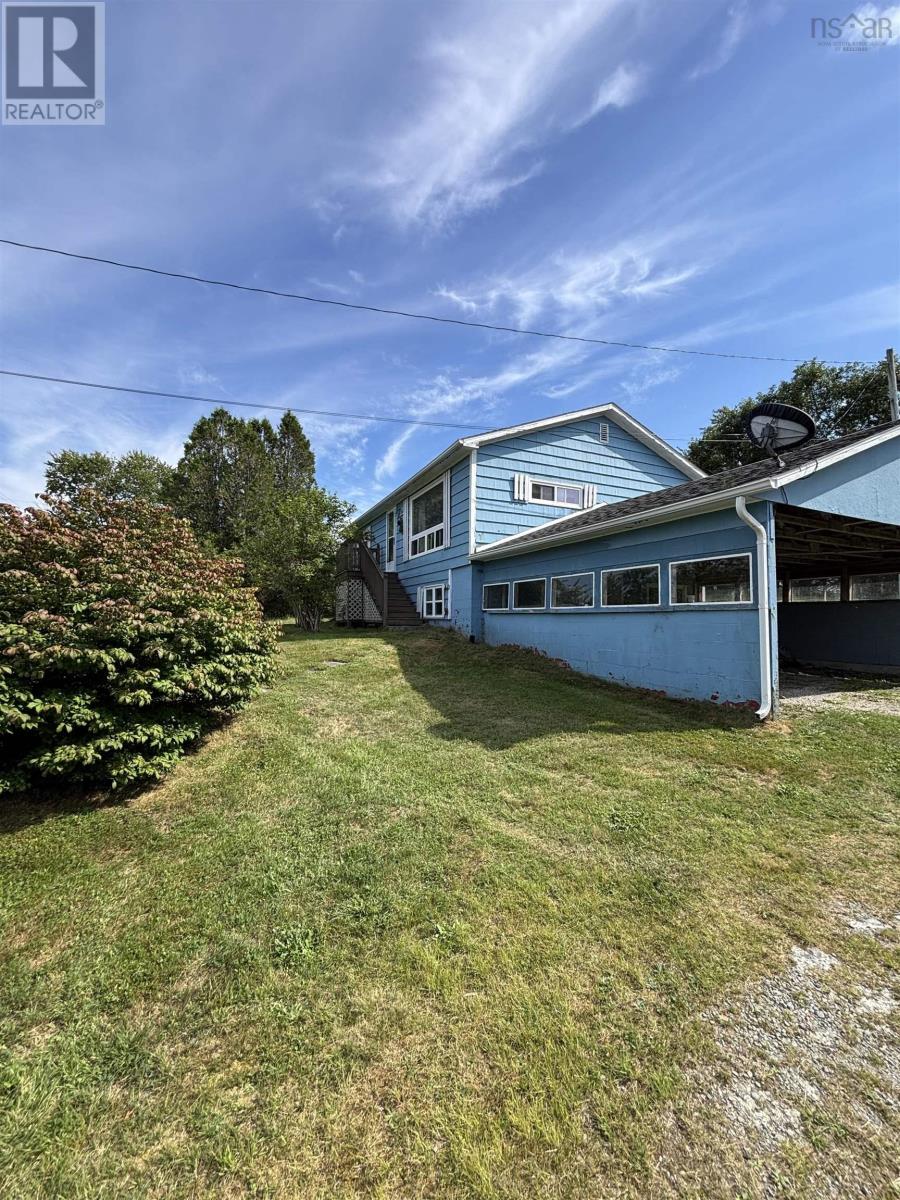 52 Dunhams Landing Road Property Photo 3
