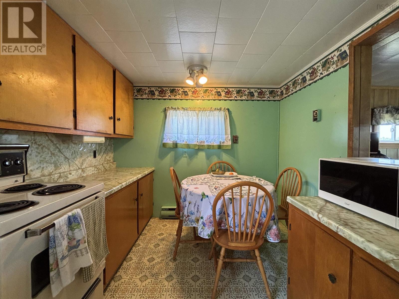 52 Dunhams Landing Road Property Photo 10