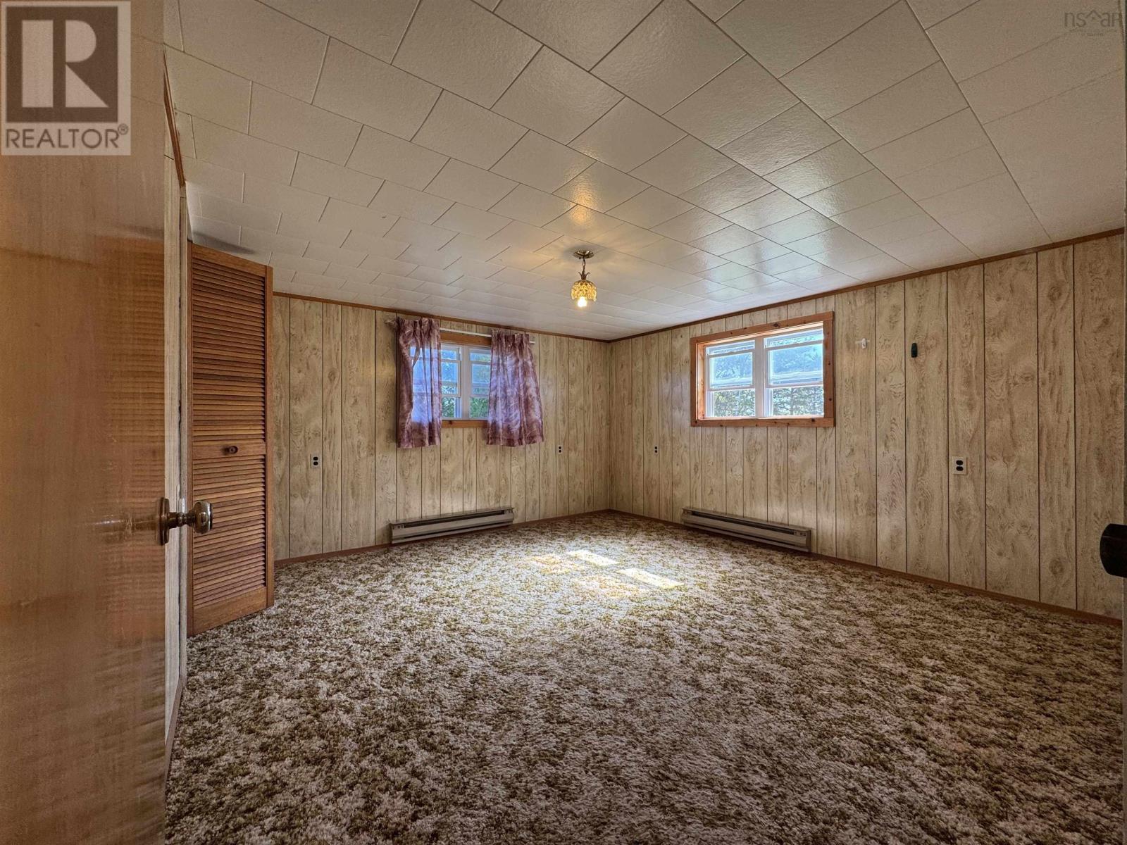 52 Dunhams Landing Road Property Photo 16