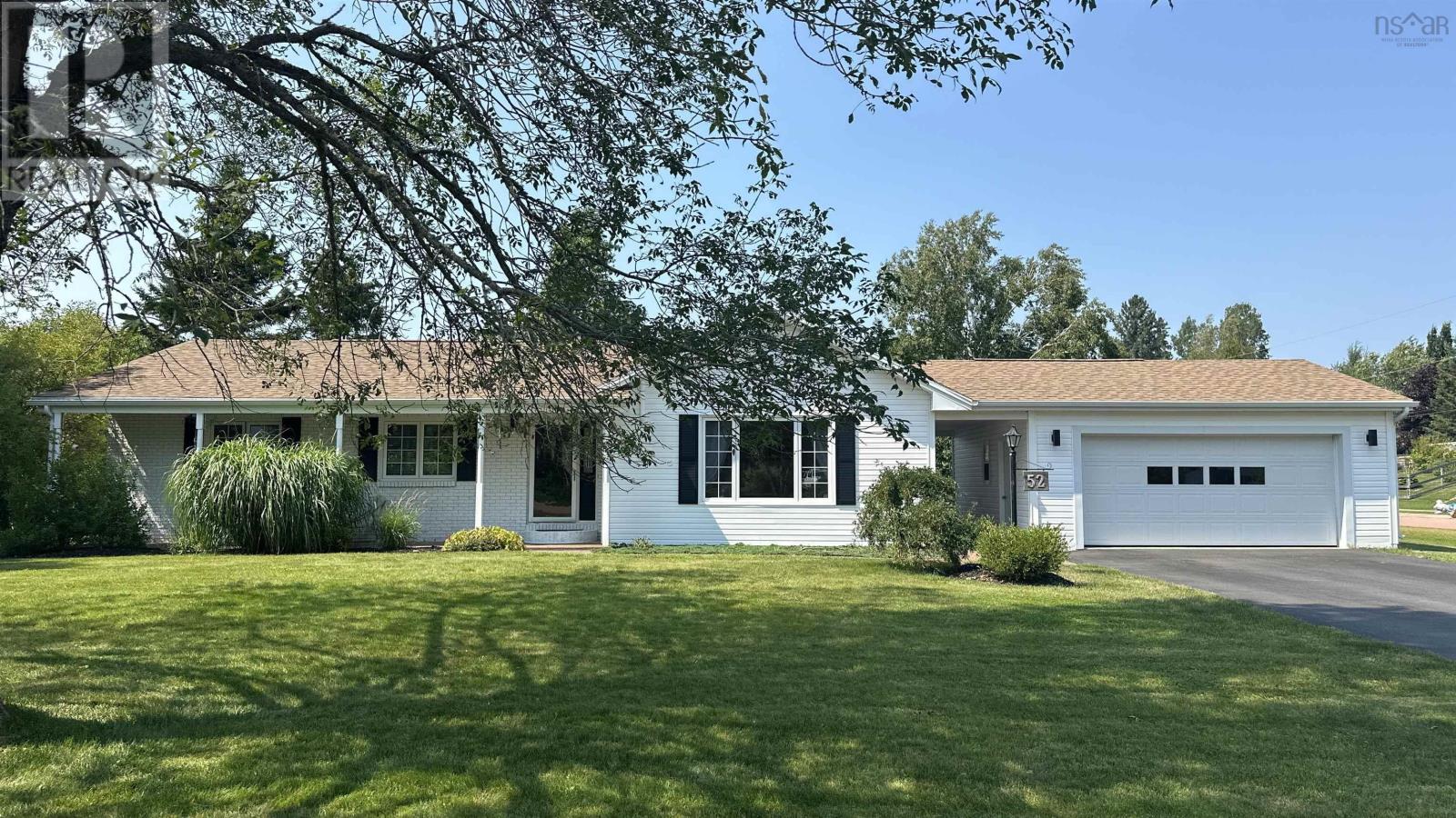 52 Regency Point Drive Property Photo 1