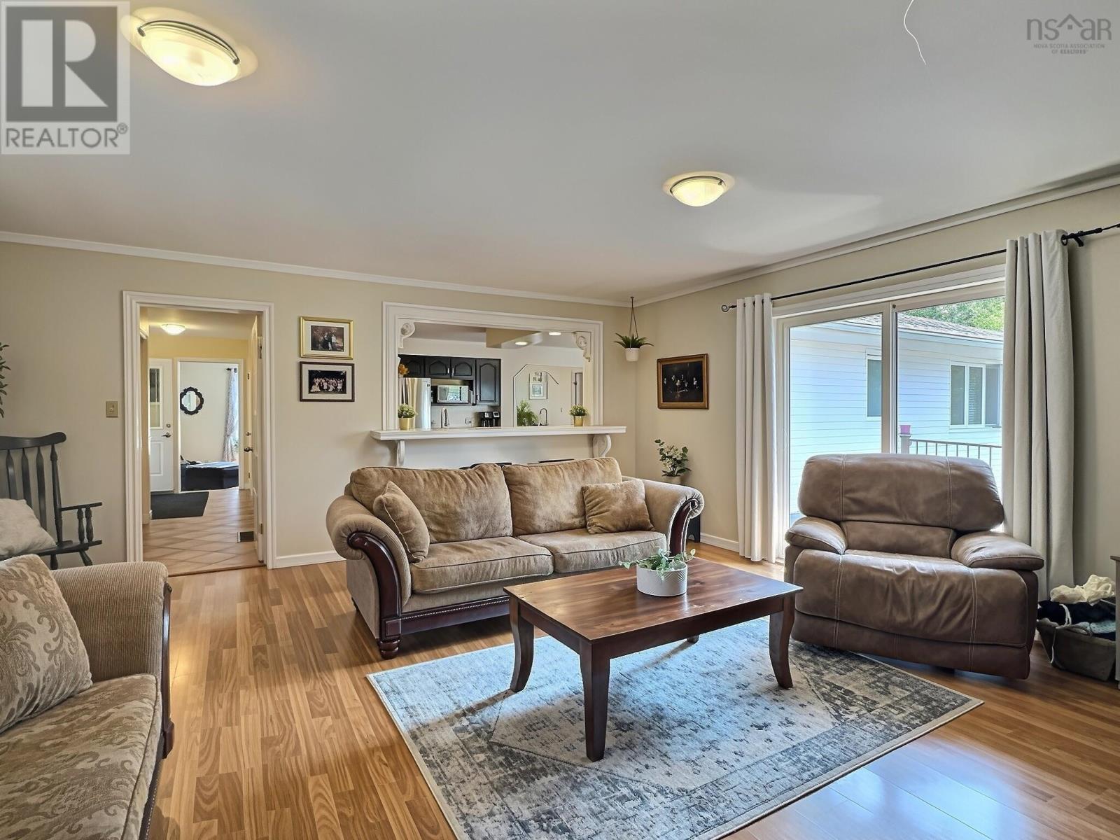 52 Regency Point Drive Property Photo 7